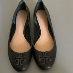 Tory ballet flats